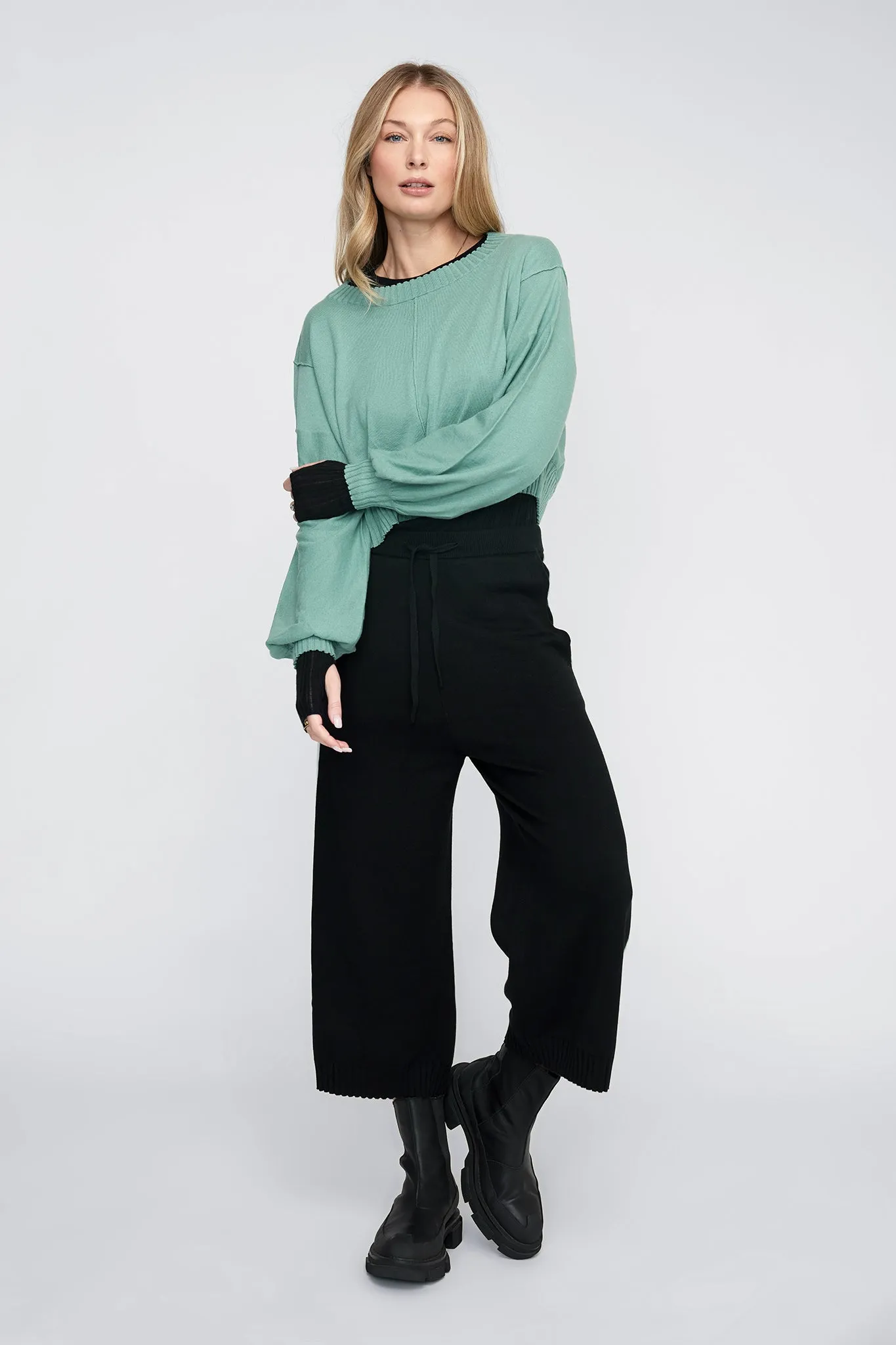 ARTICLE SWEATER