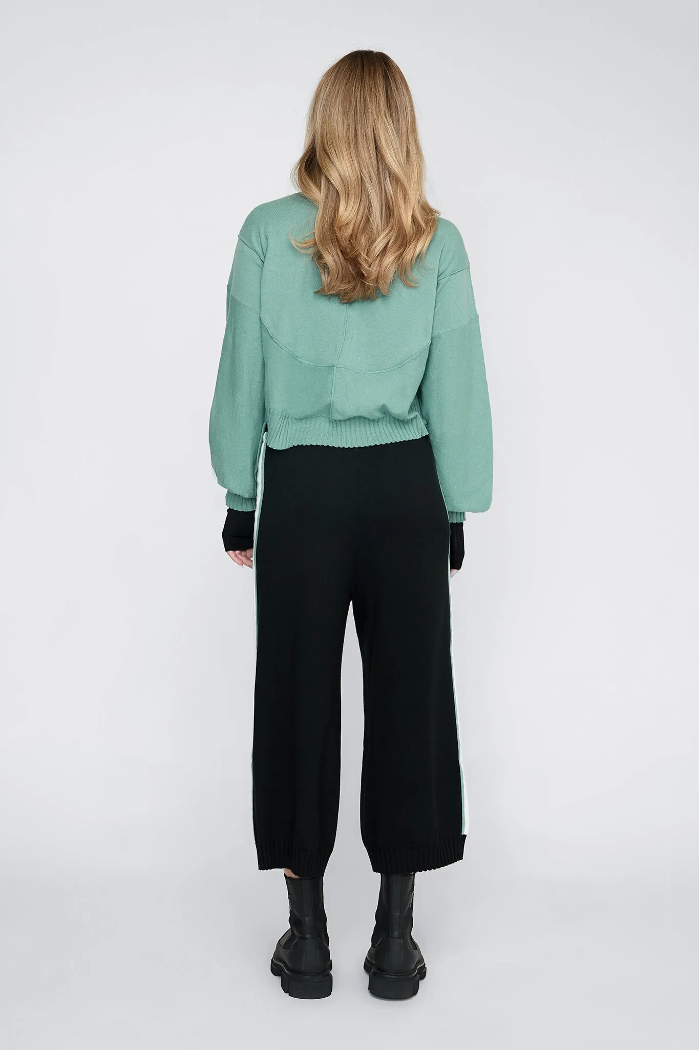 ARTICLE SWEATER