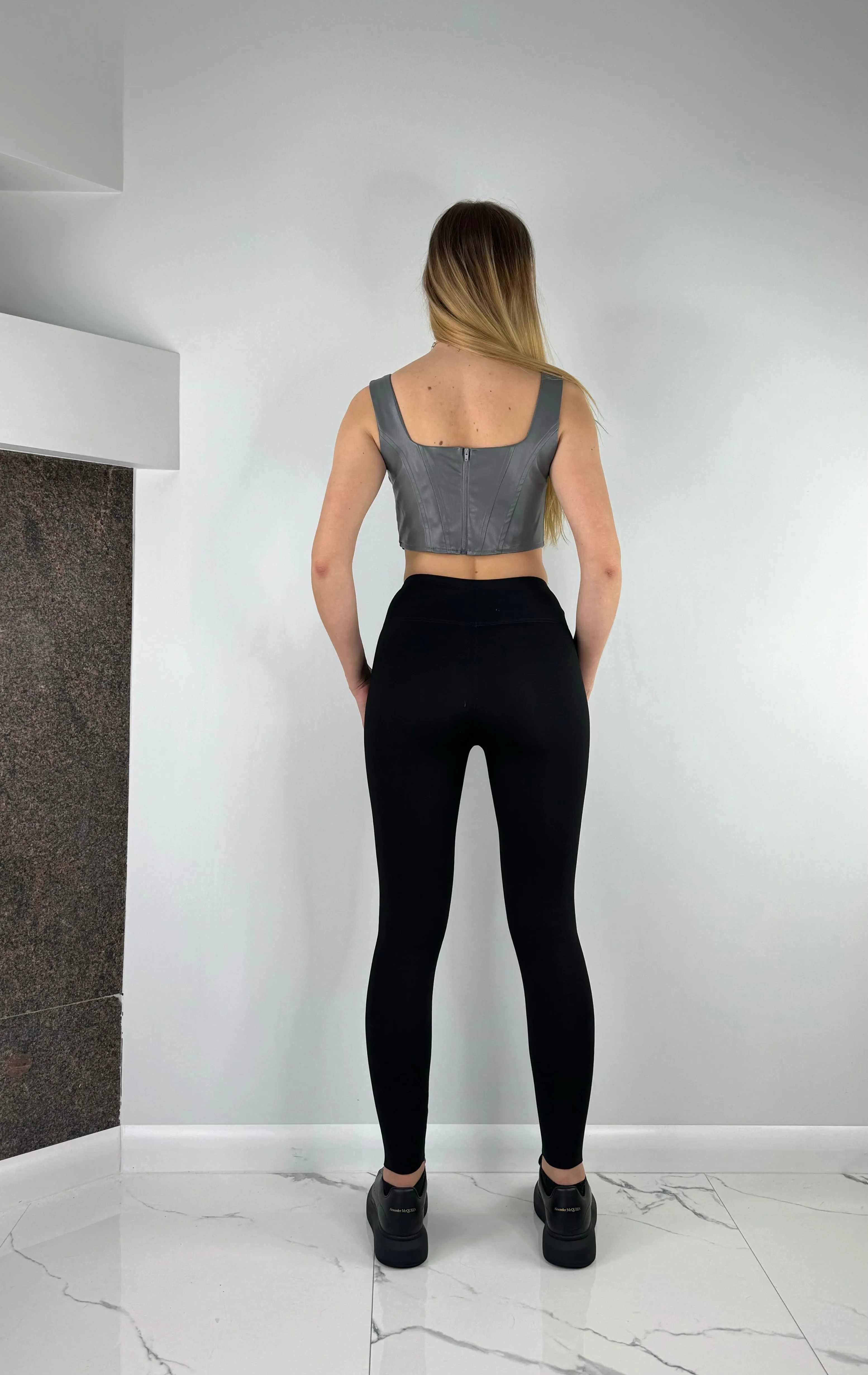 Black insulated leggings