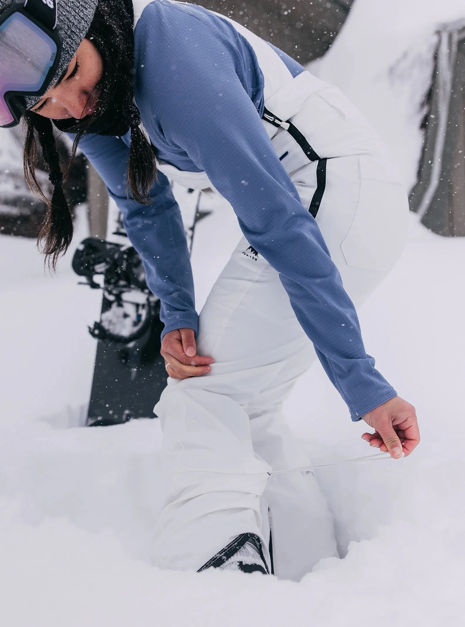 Burton Avalon Bib Pants Womens 2025 Stout White