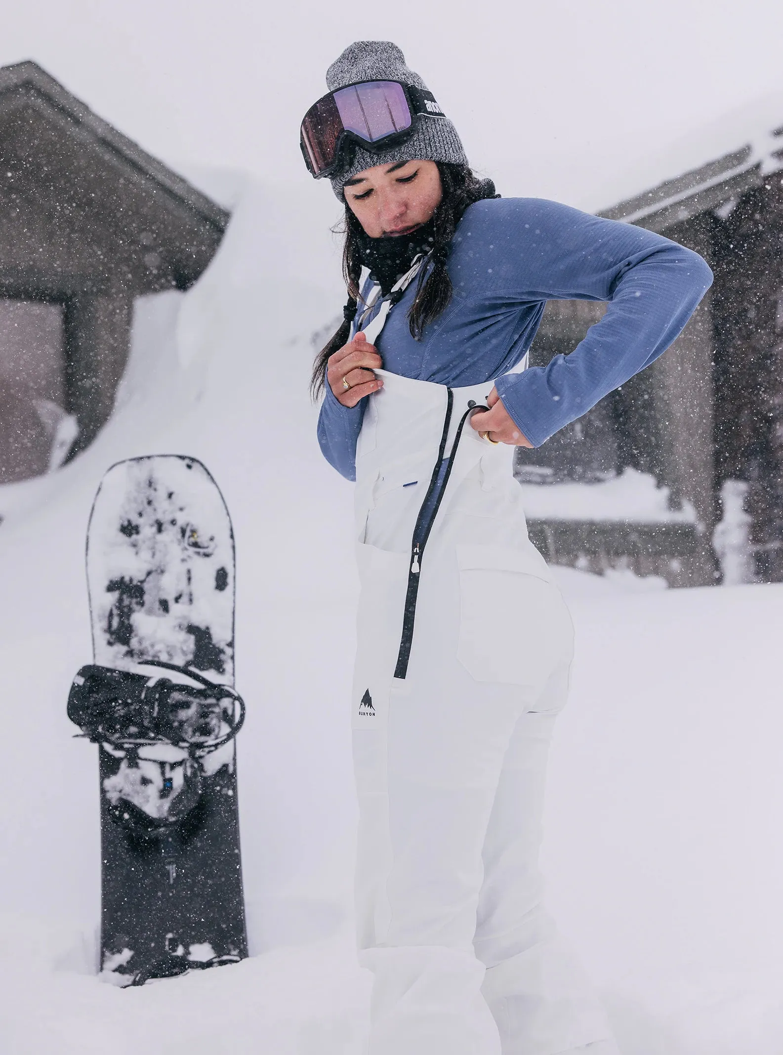 Burton Avalon Bib Pants Womens 2025 Stout White