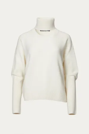 CASHMERE TURTLENECK JUMPER