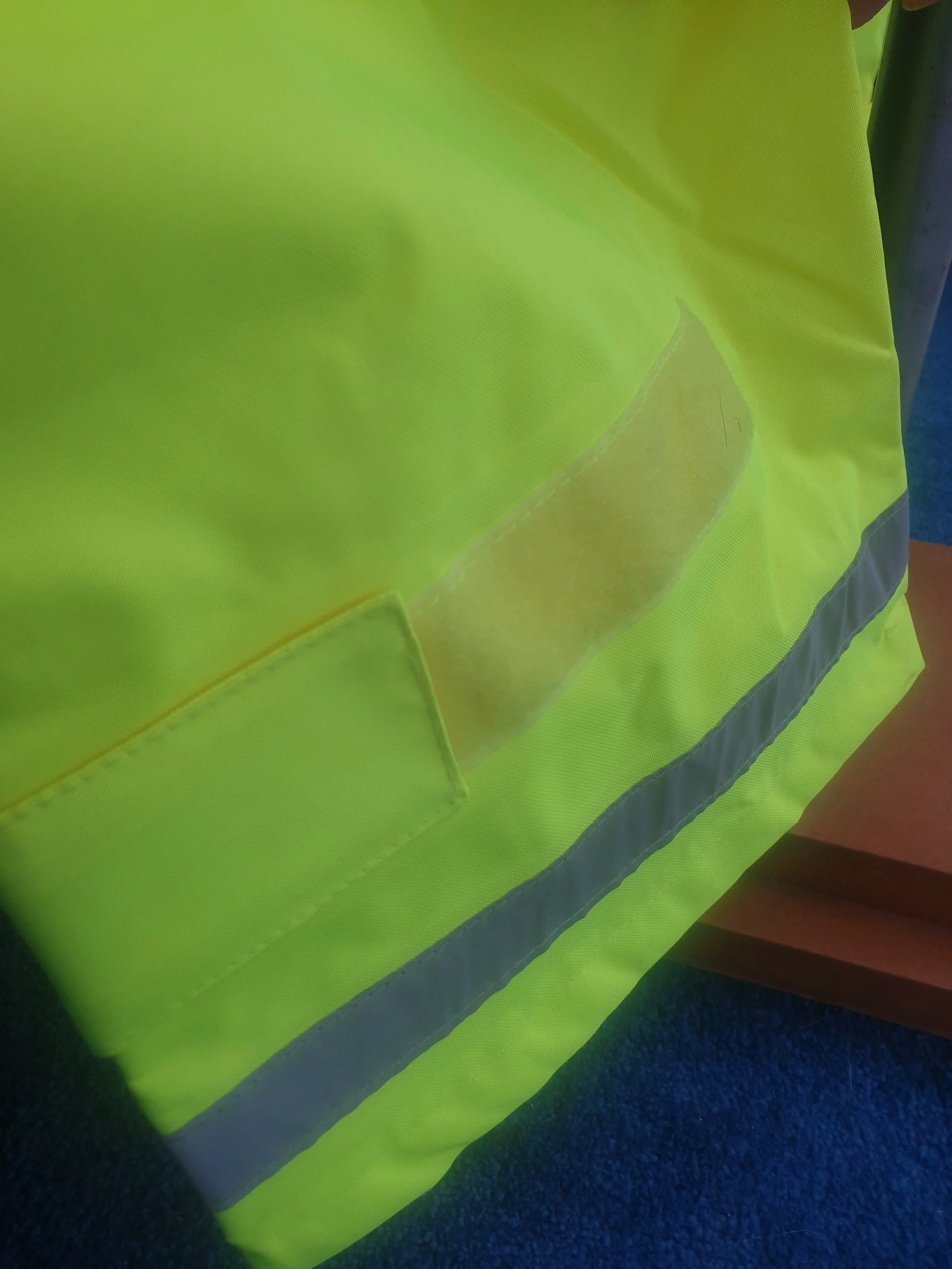 NEW shires hi vis waterproof pants, size L uk 14/16 FREE POSTAGE 🟢