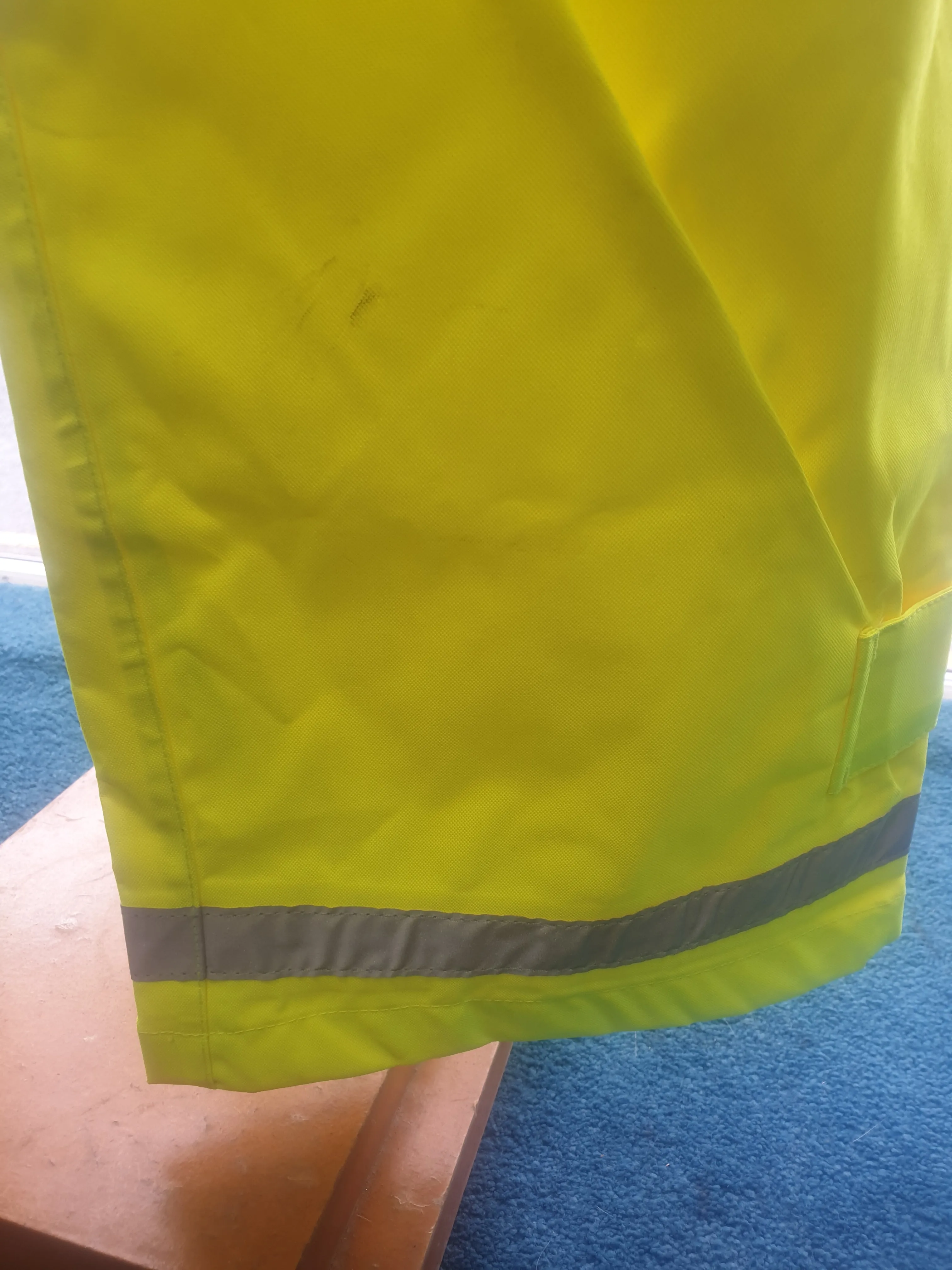 NEW shires hi vis waterproof pants, size L uk 14/16 FREE POSTAGE 🟢