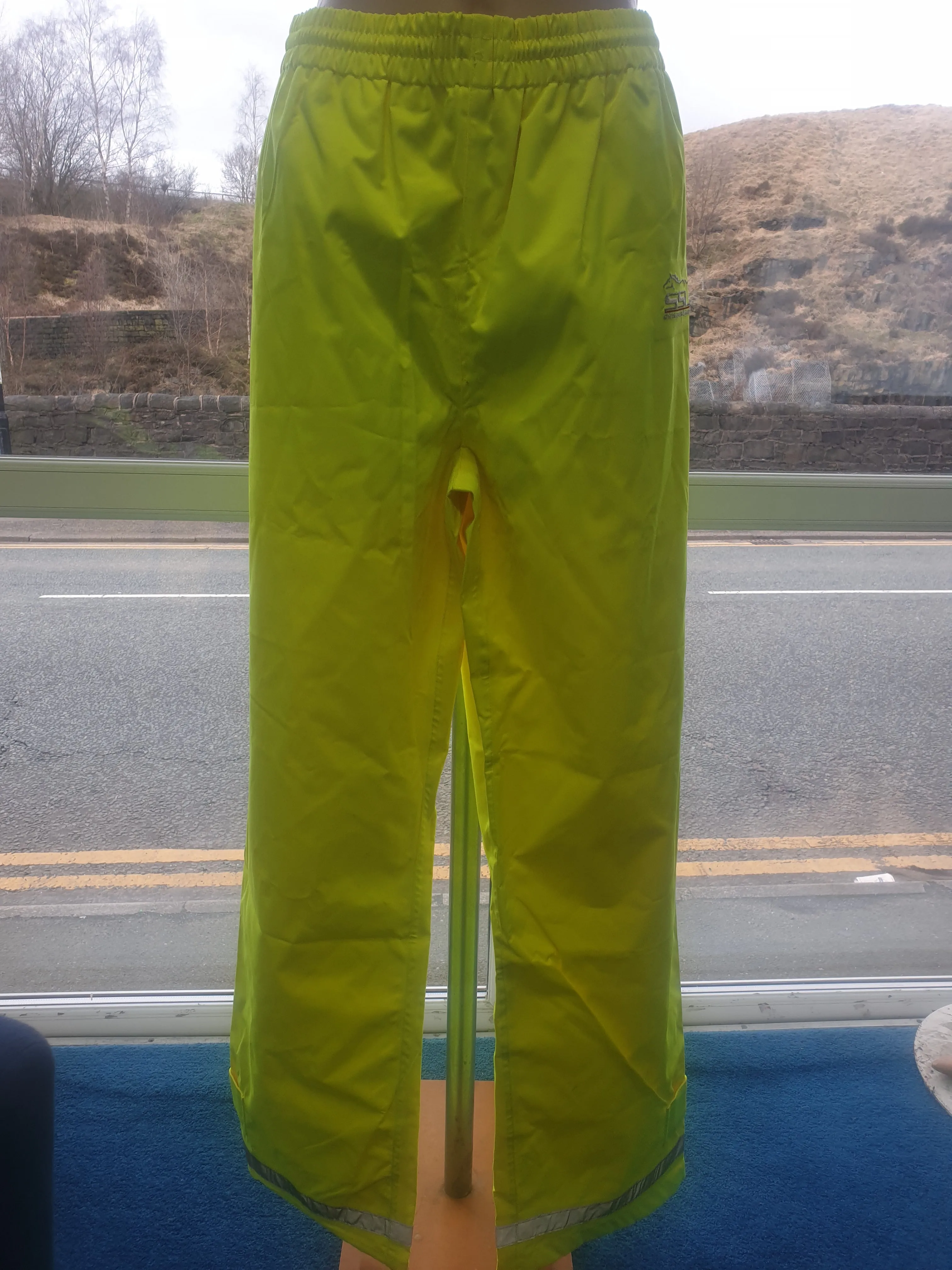 NEW shires hi vis waterproof pants, size L uk 14/16 FREE POSTAGE 🟢