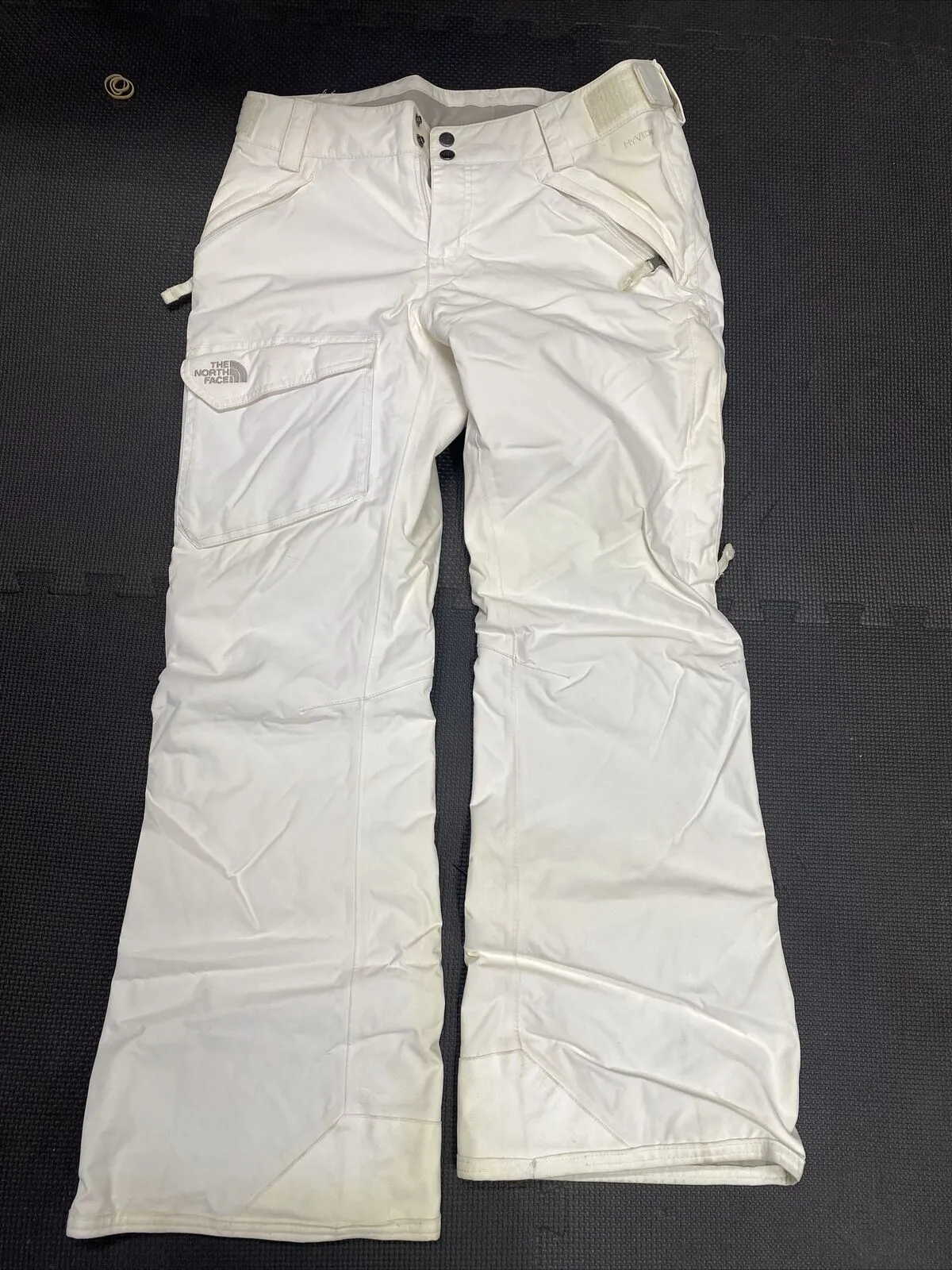 North Face Medium Women’s White Ski Pants Pockets Waterproof Snowboard Hyvent￼