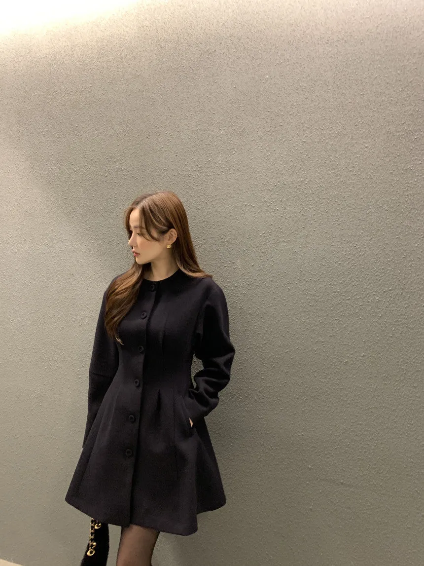 Retro round neck slim waist woolen coat