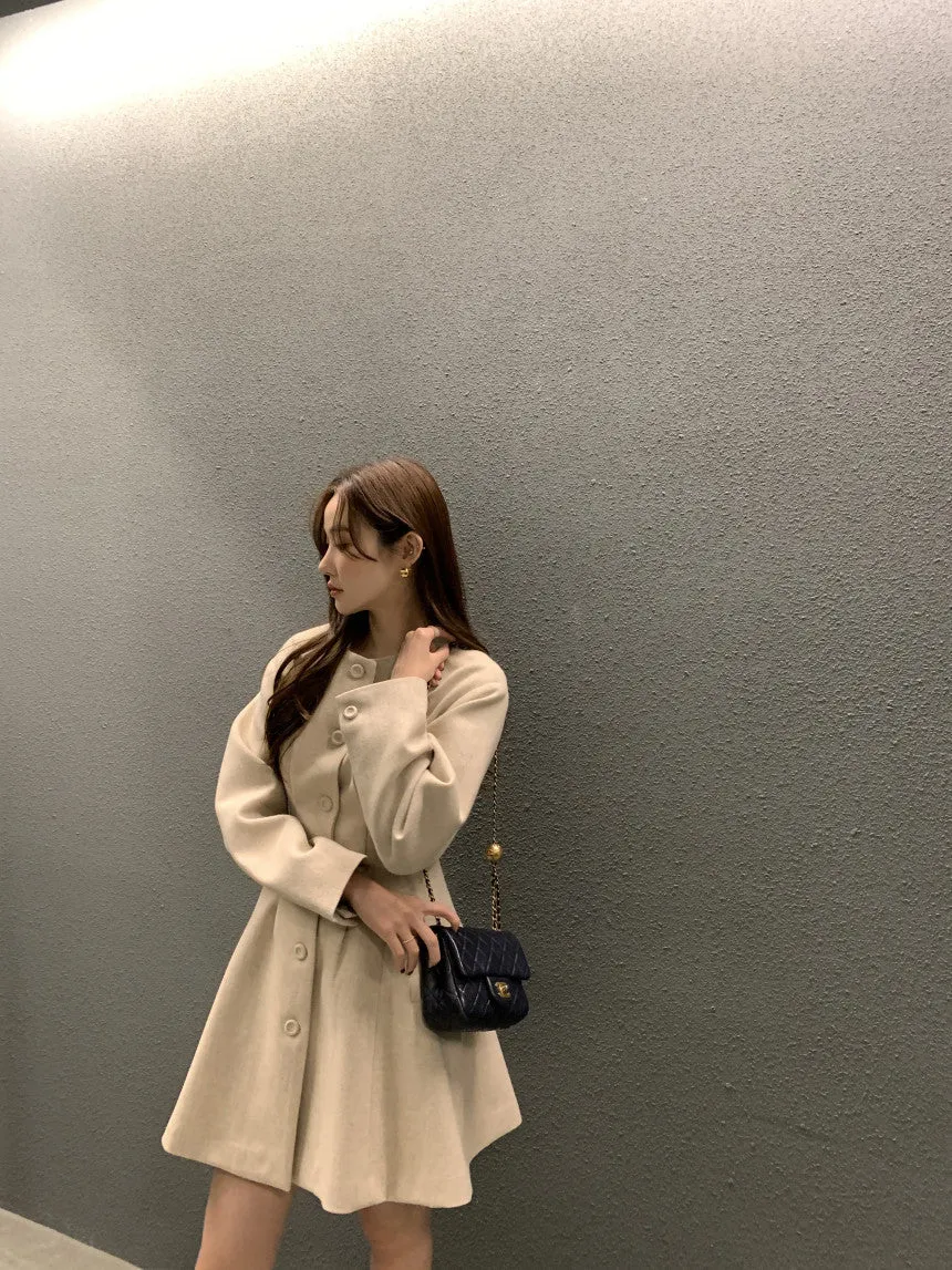Retro round neck slim waist woolen coat