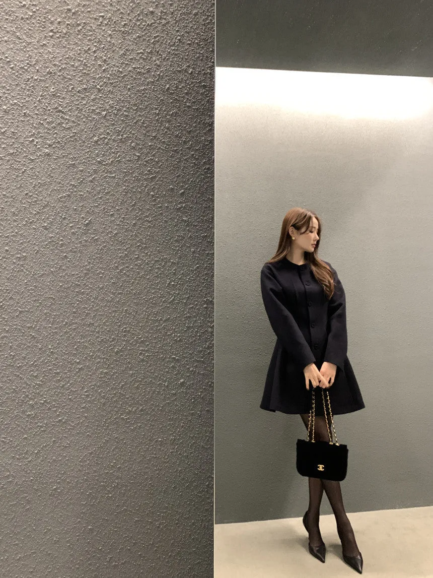 Retro round neck slim waist woolen coat