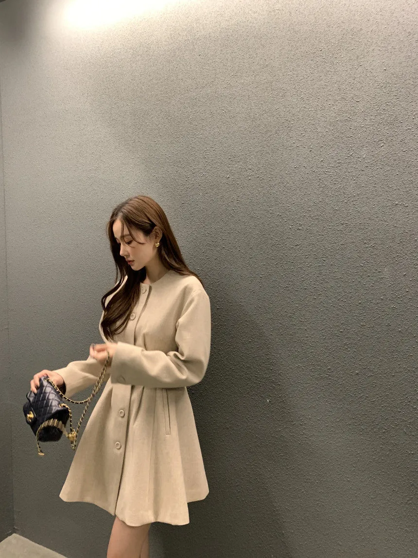 Retro round neck slim waist woolen coat