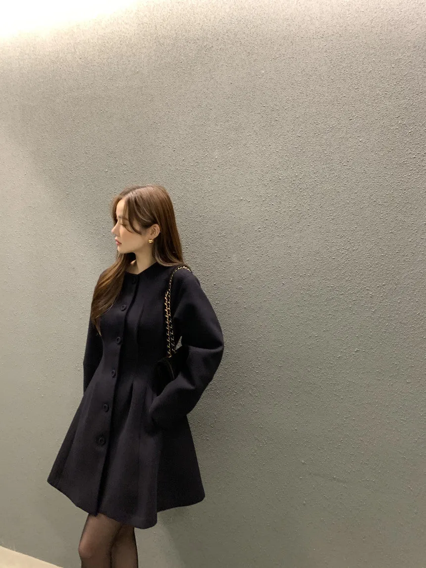 Retro round neck slim waist woolen coat