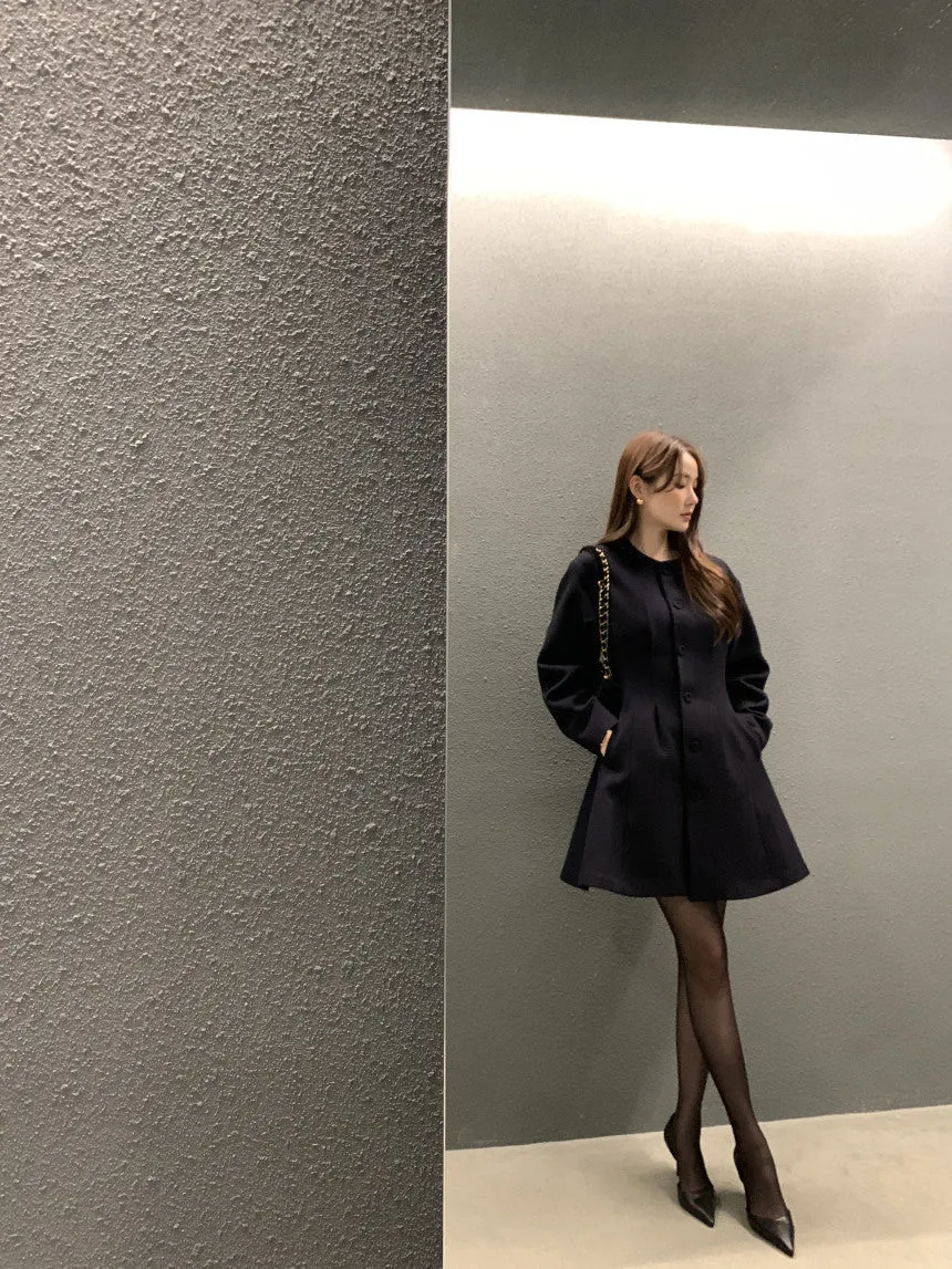 Retro round neck slim waist woolen coat