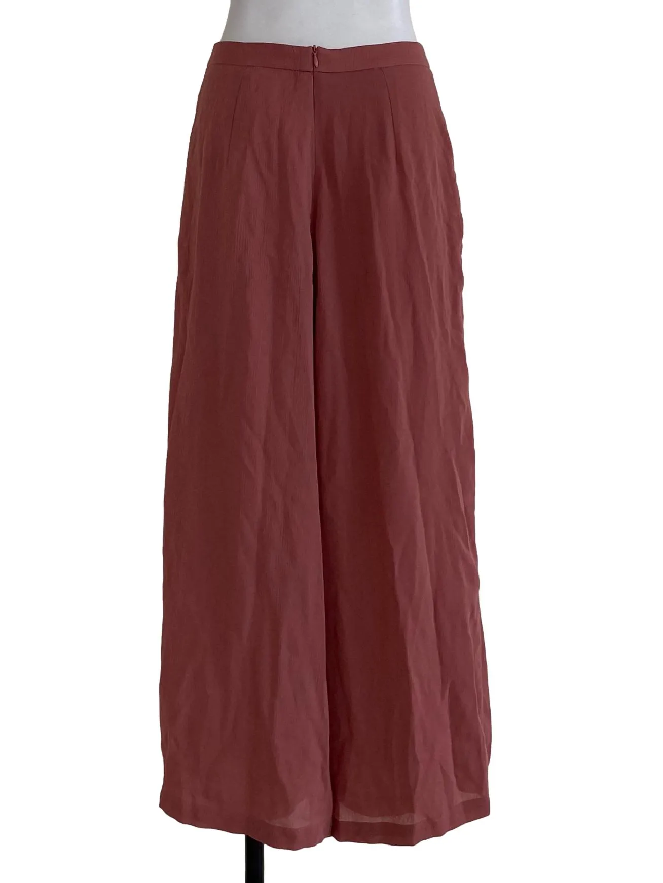 Rouge Plain Culottes Pants