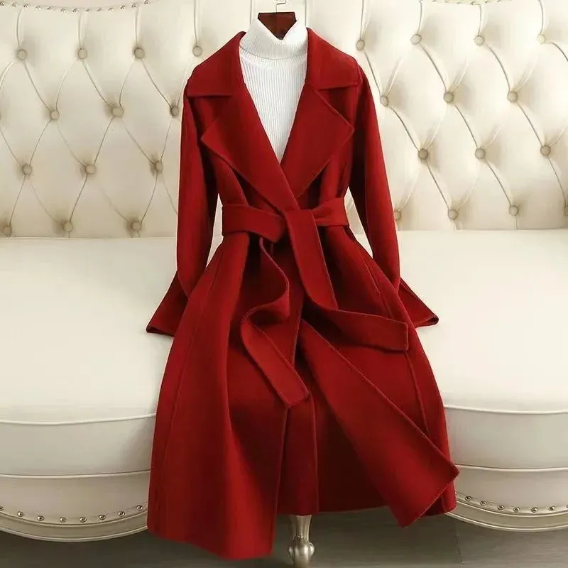Simplicity & Versatility – Slim-Fit 100% Wool Coat for Women, Hepburn Style