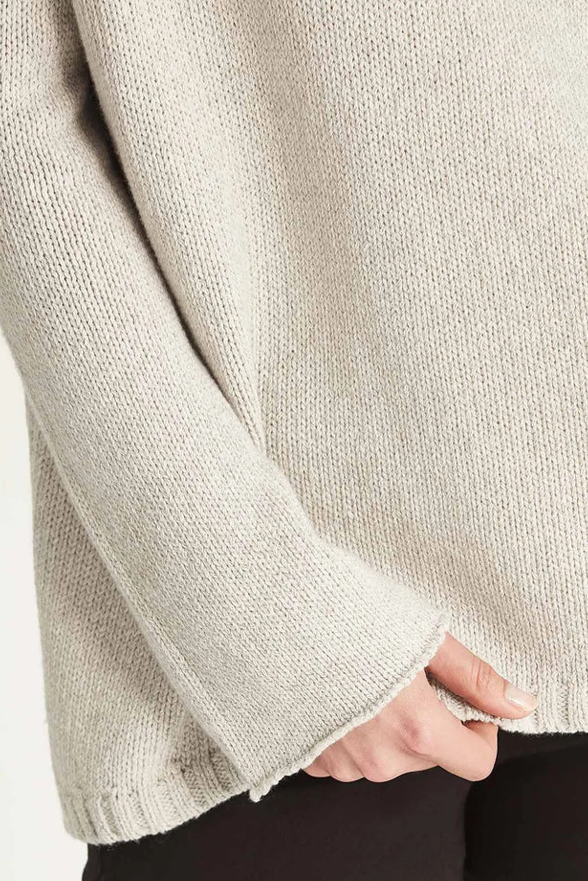 TEIGAN SWEATER