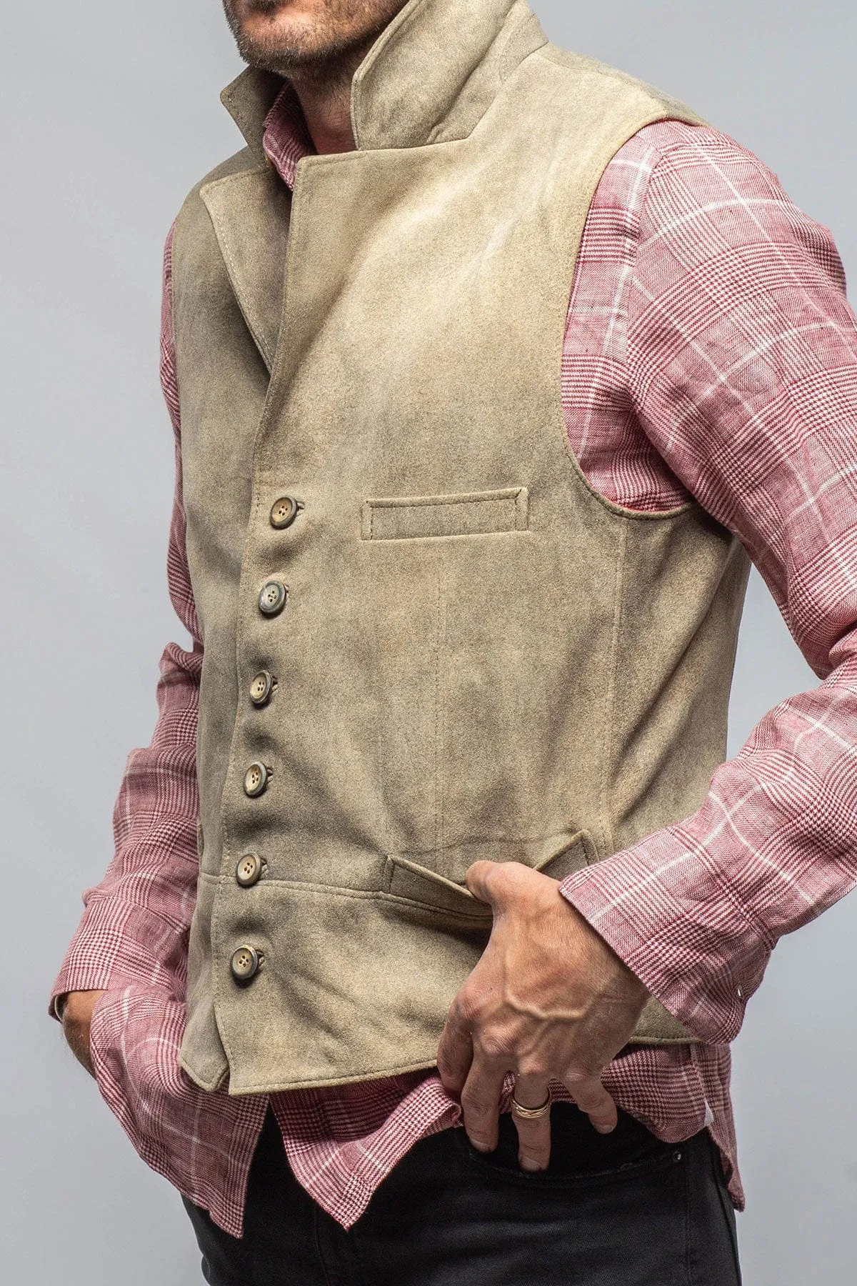 Trapp Notch Collared Vest In Vintage Grey