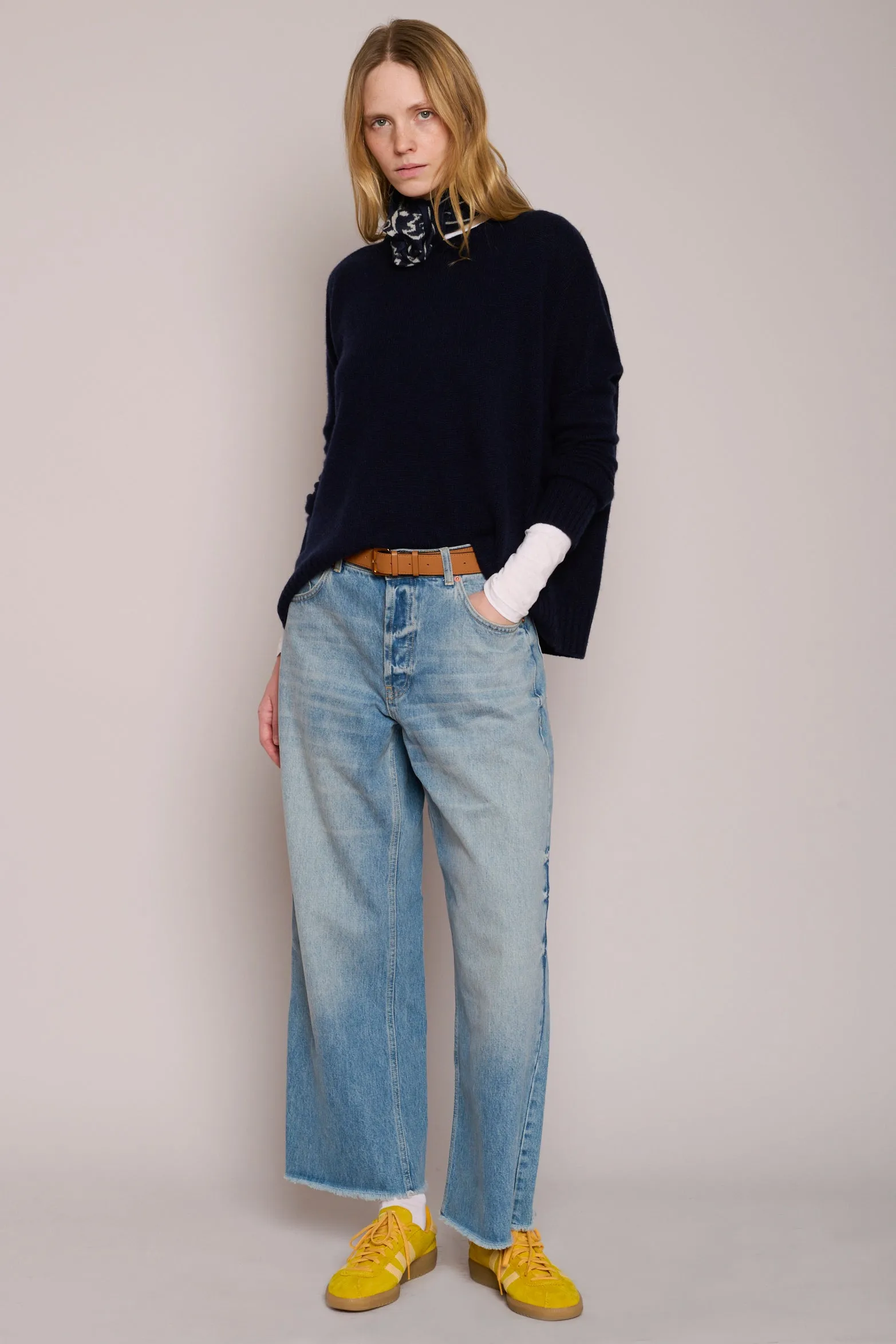 Wide Cashmere Pullover in Navy